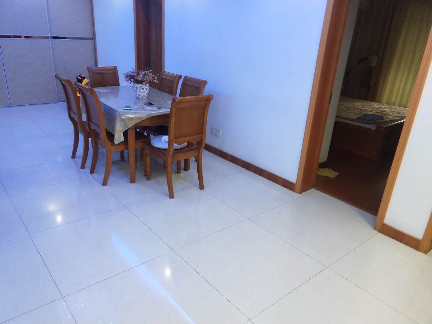 五山花苑 6室4厅2卫 141m&sup2;