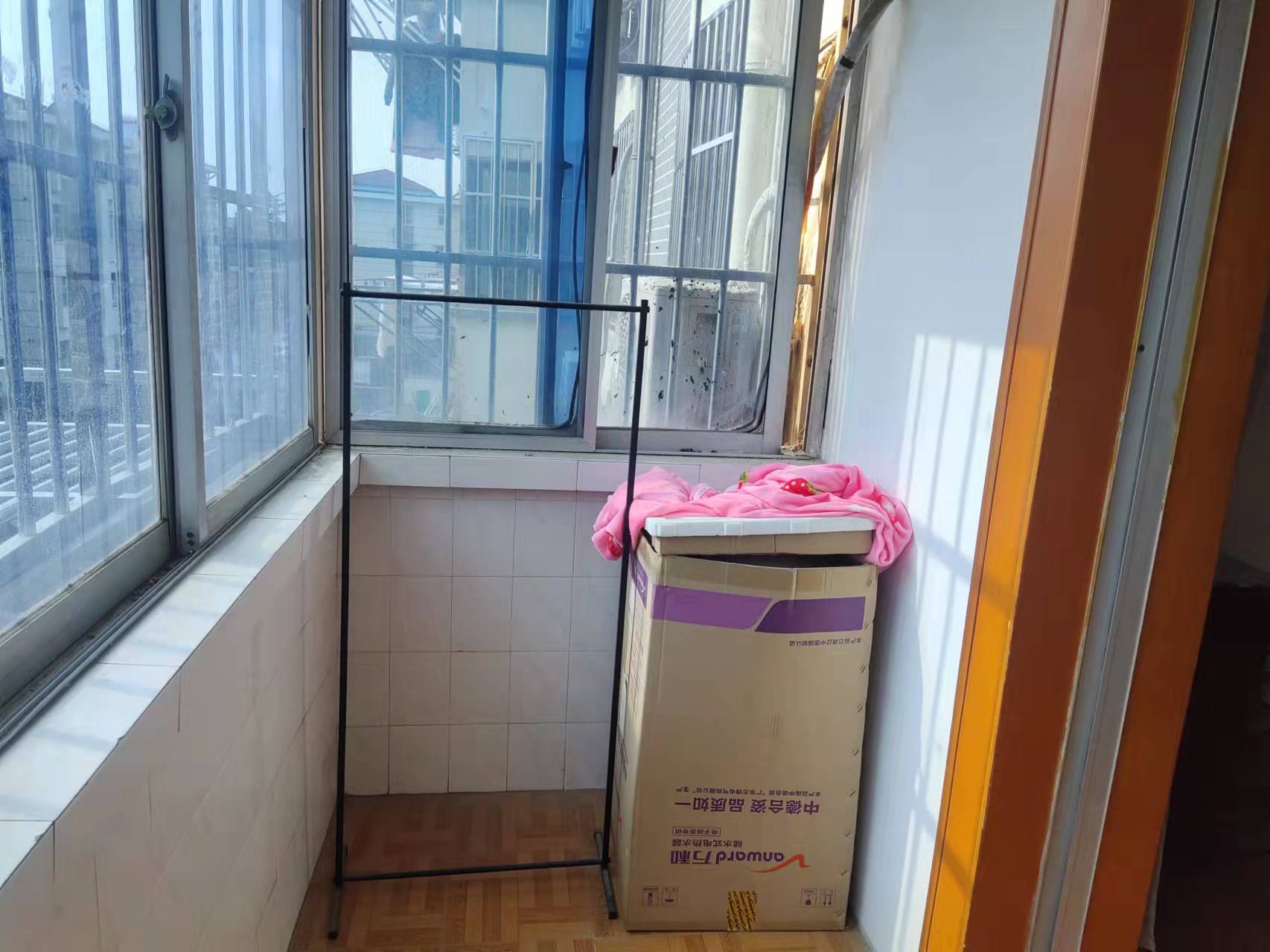 易家桥新村 2室1厅1卫 62.75m&sup2;