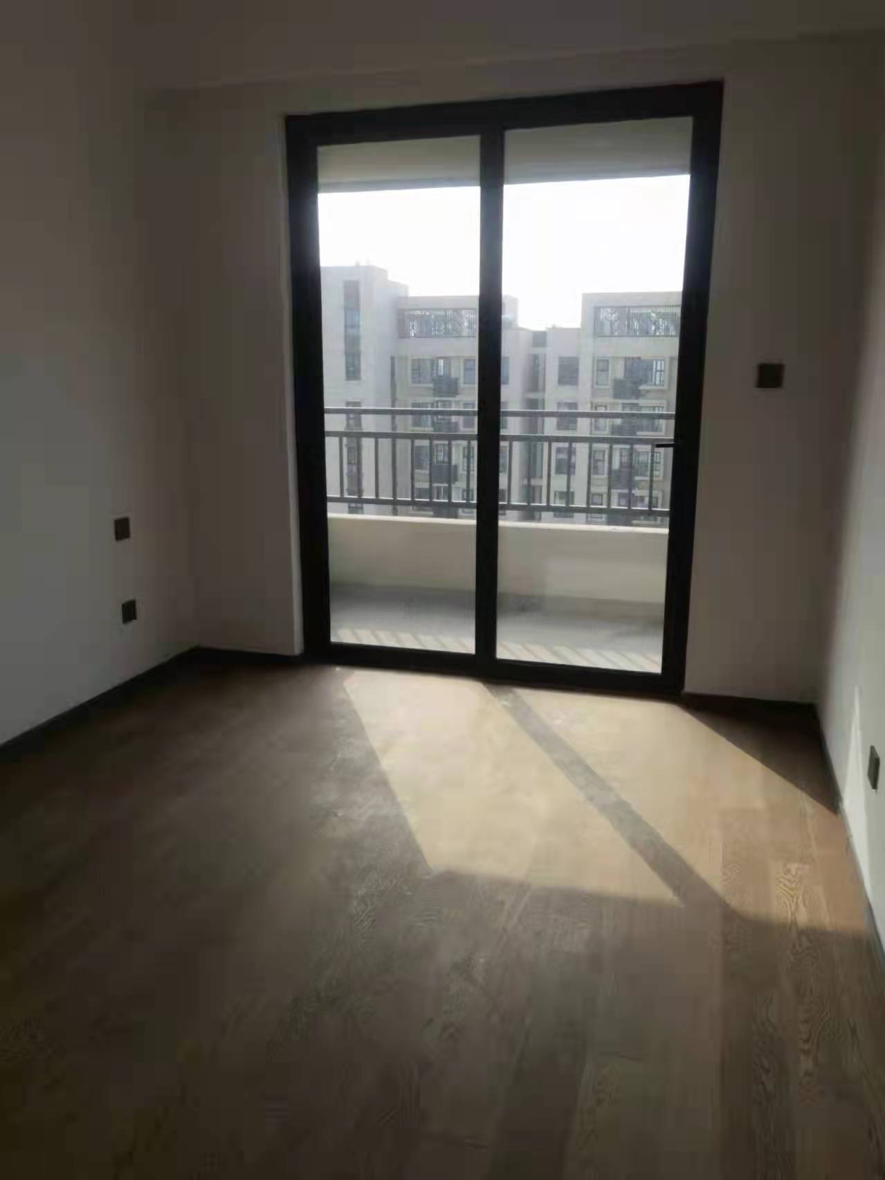 春风南岸西园 3室2厅1卫 96.00m&sup2;
