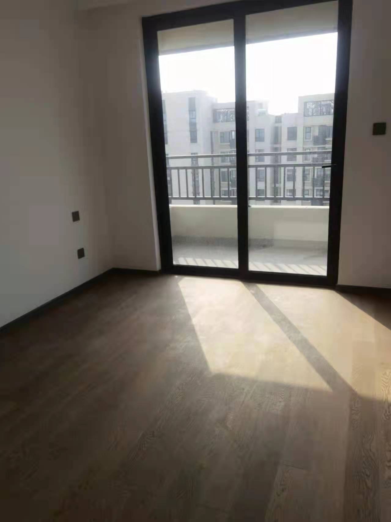 春风南岸西园 3室2厅1卫 96.00m&sup2;