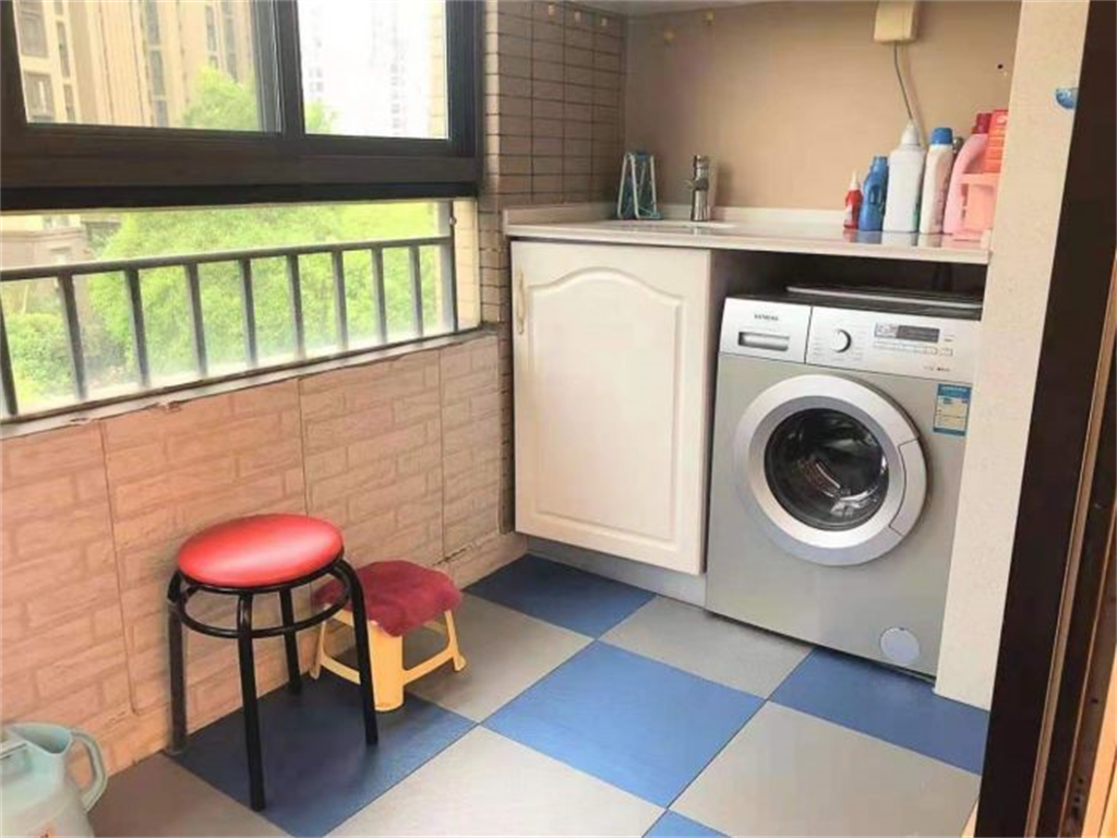 万科金域蓝湾 3室2厅1卫 95m&sup2;