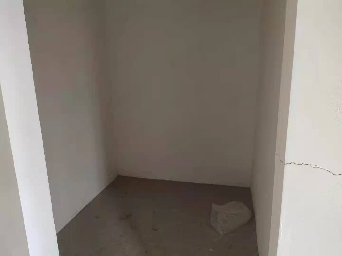 罗福宫 5室2厅3卫 299m&sup2;