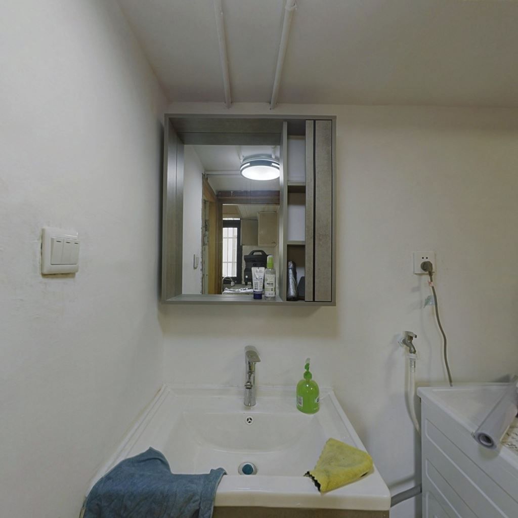 花园角 2室1厅1卫 71.6m&sup2;