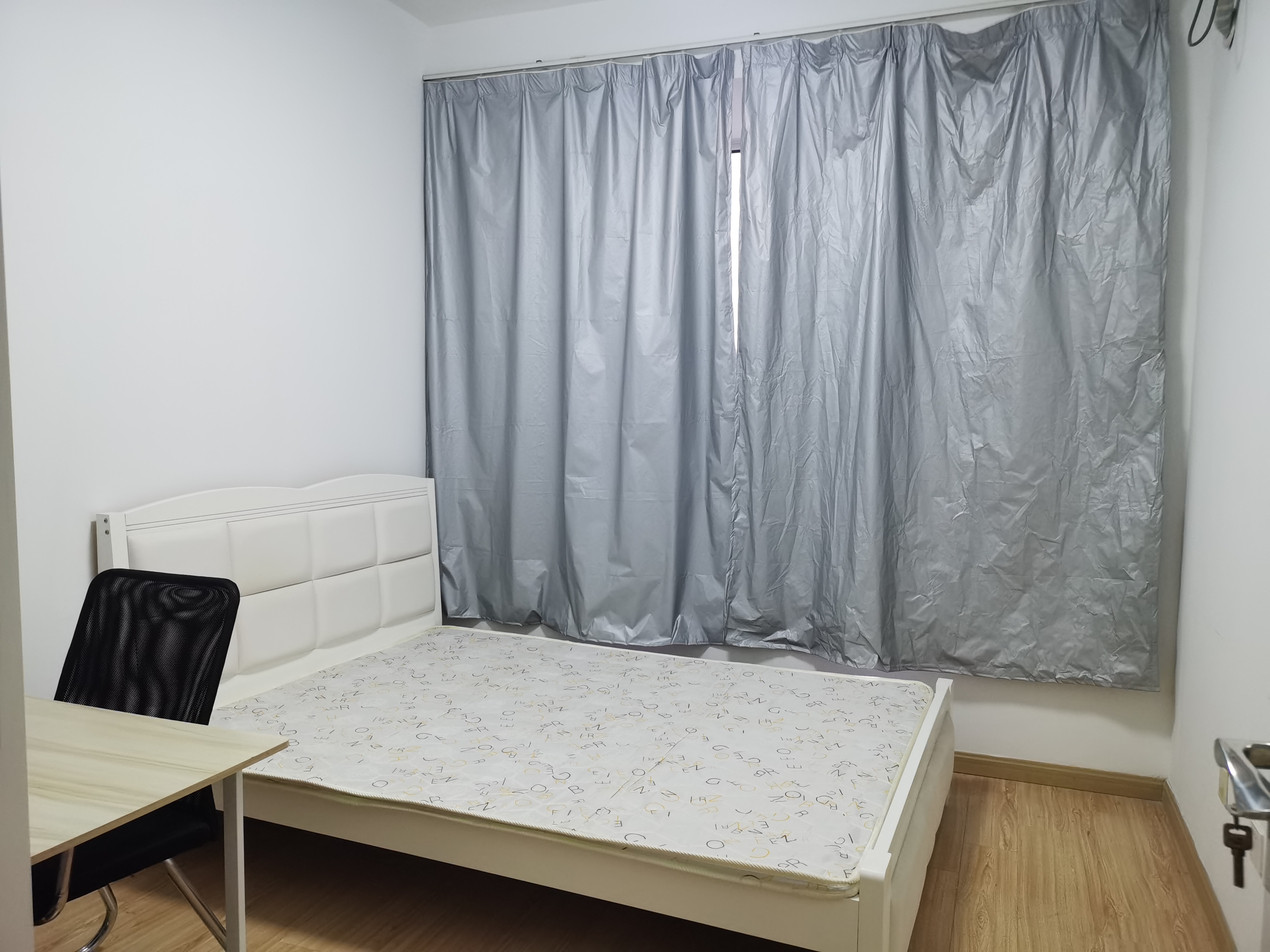 中南世纪花城三期 4室2厅2卫 138m&sup2;