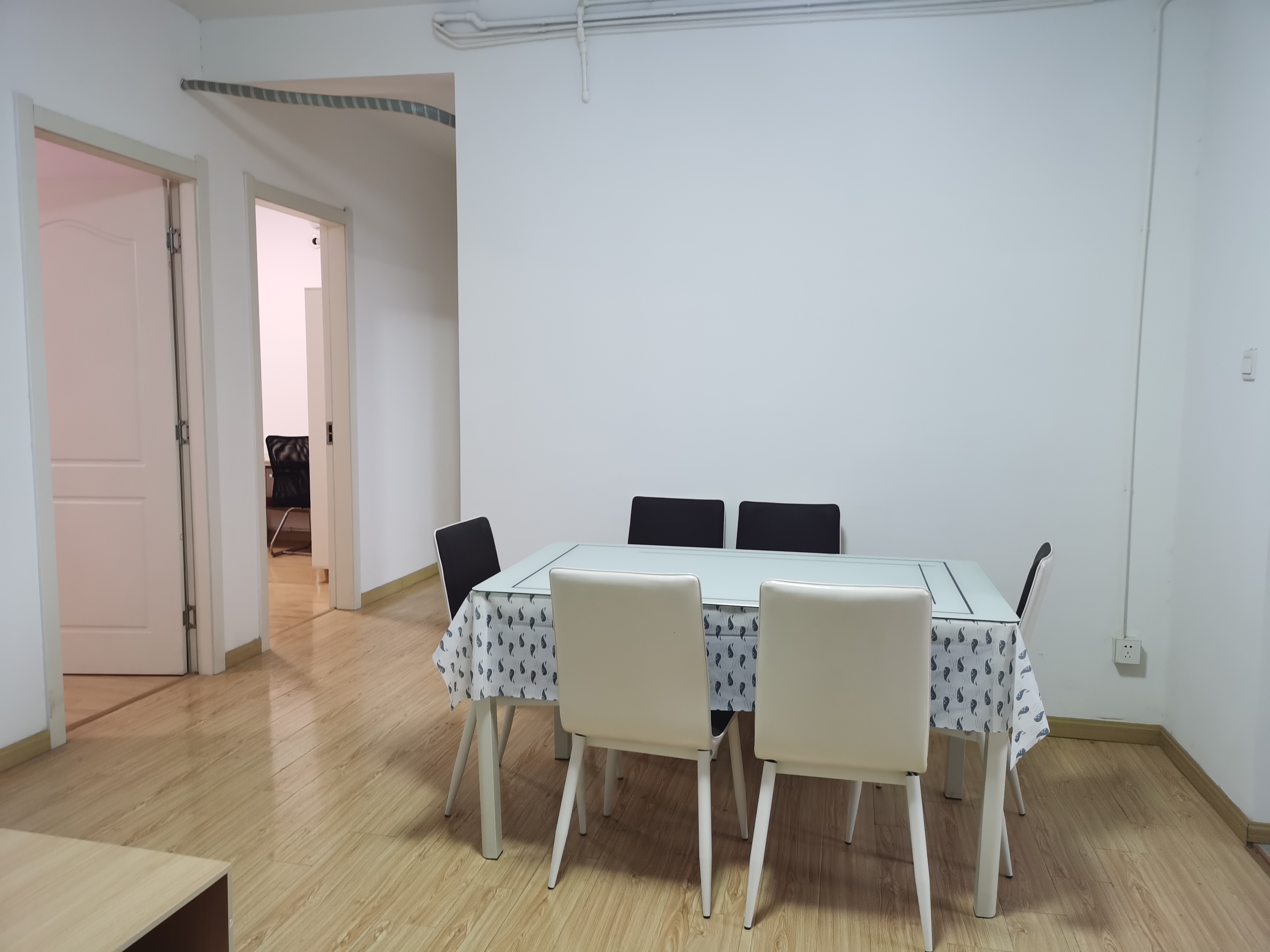 中南世纪花城三期 4室2厅2卫 138m&sup2;