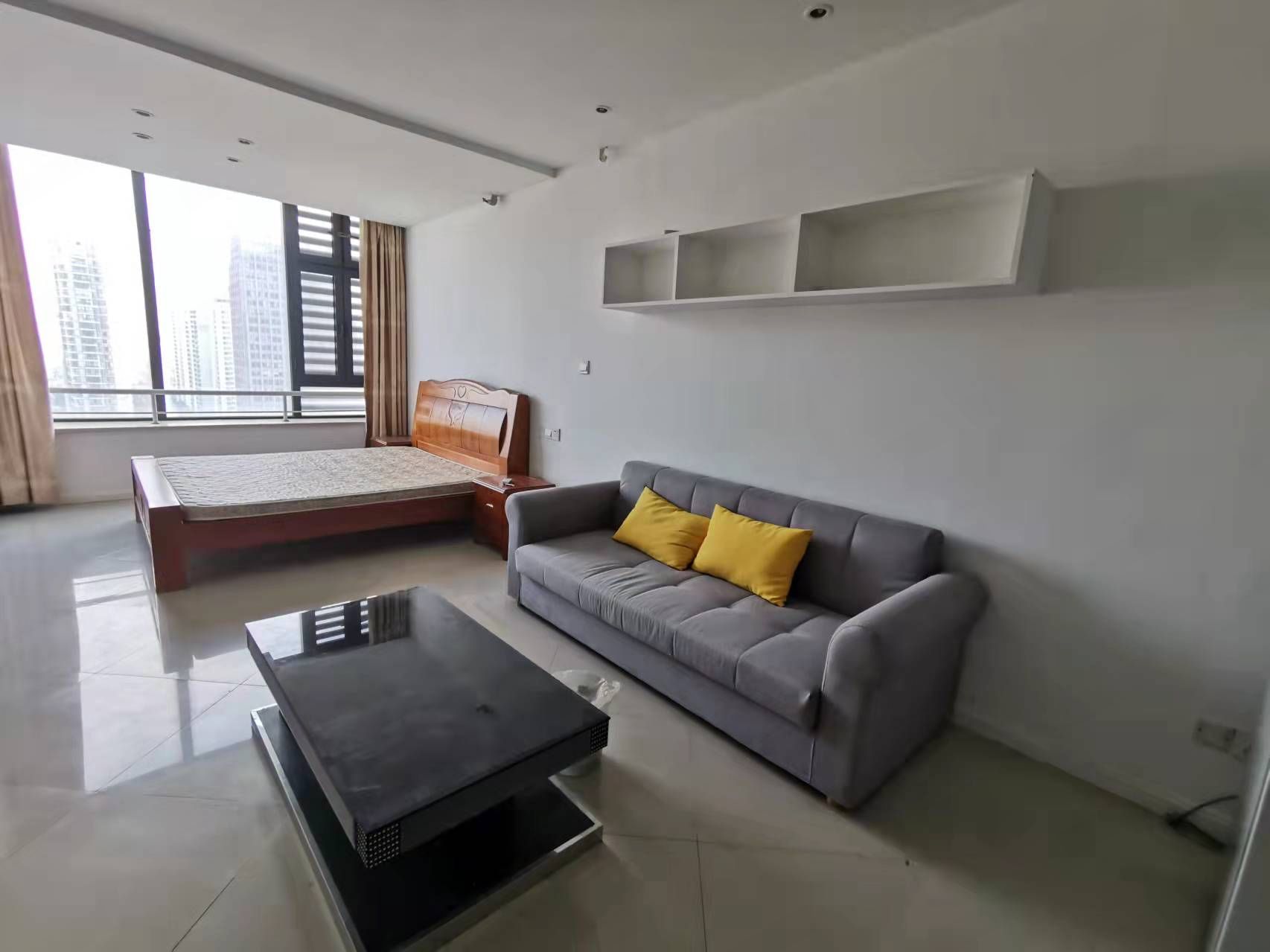 中南世纪城 1室厅卫 63m&sup2;