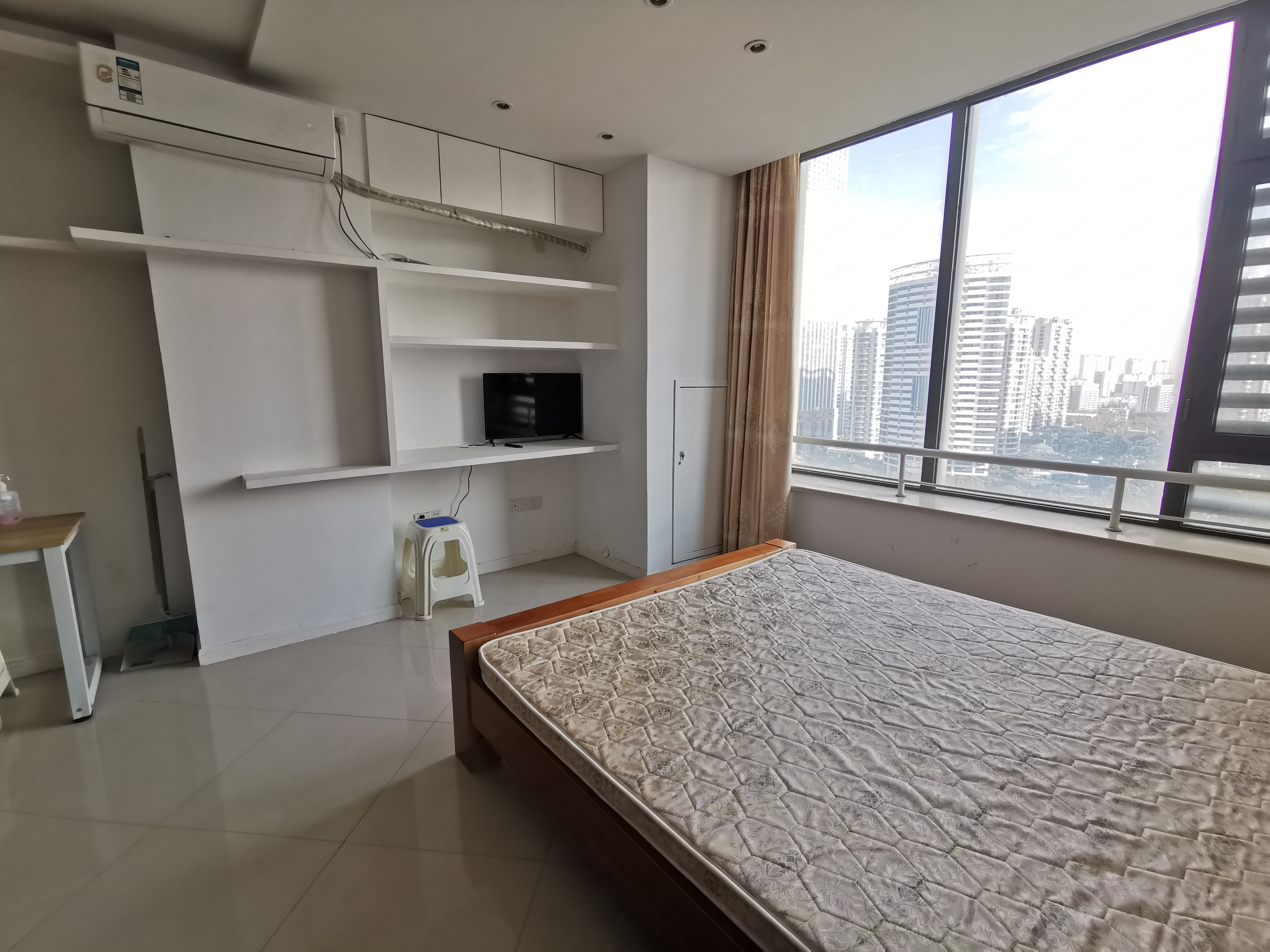 中南世纪城 1室厅卫 63m&sup2;