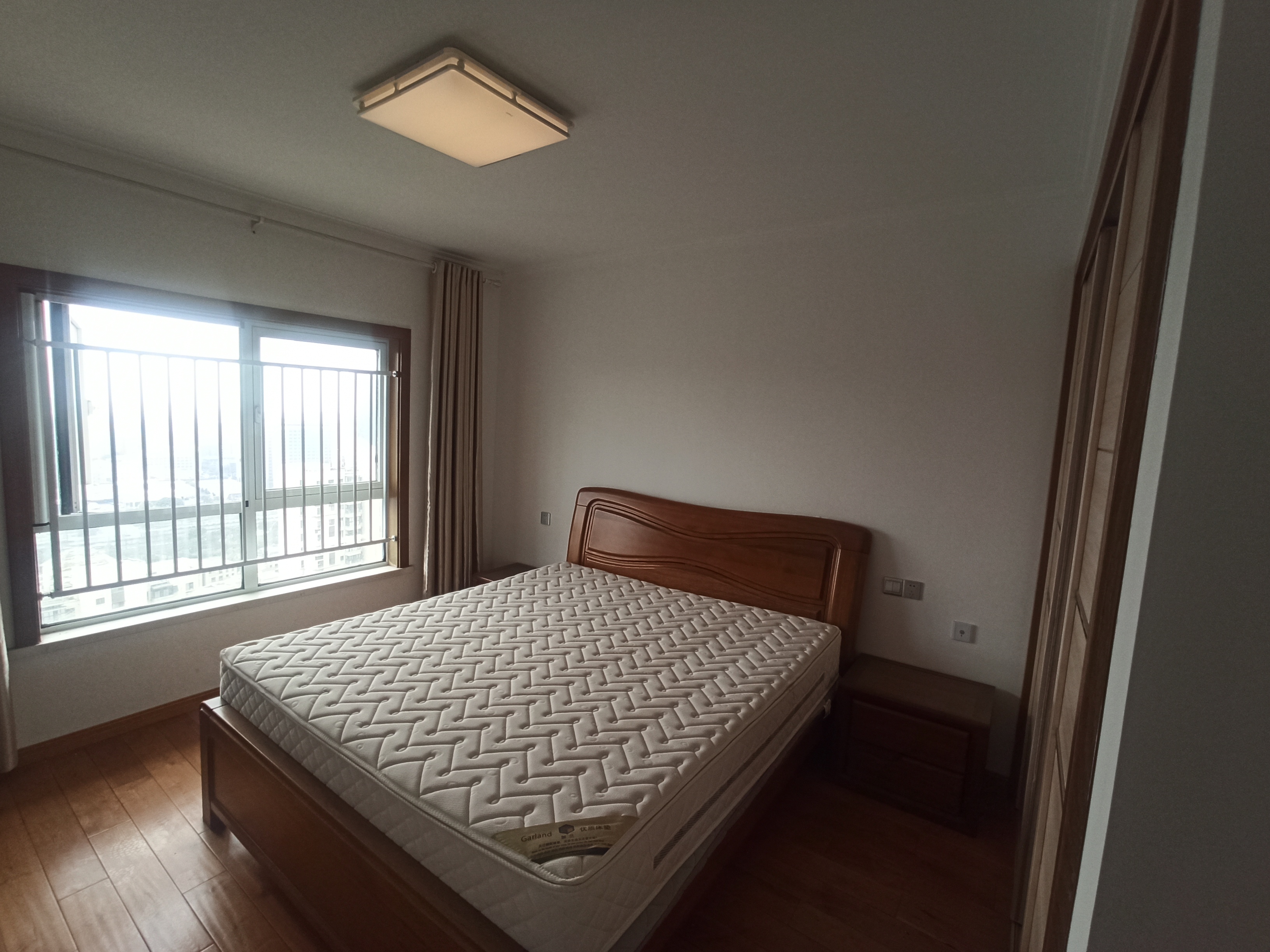 景瑞望府 4室2厅2卫 142m&sup2;