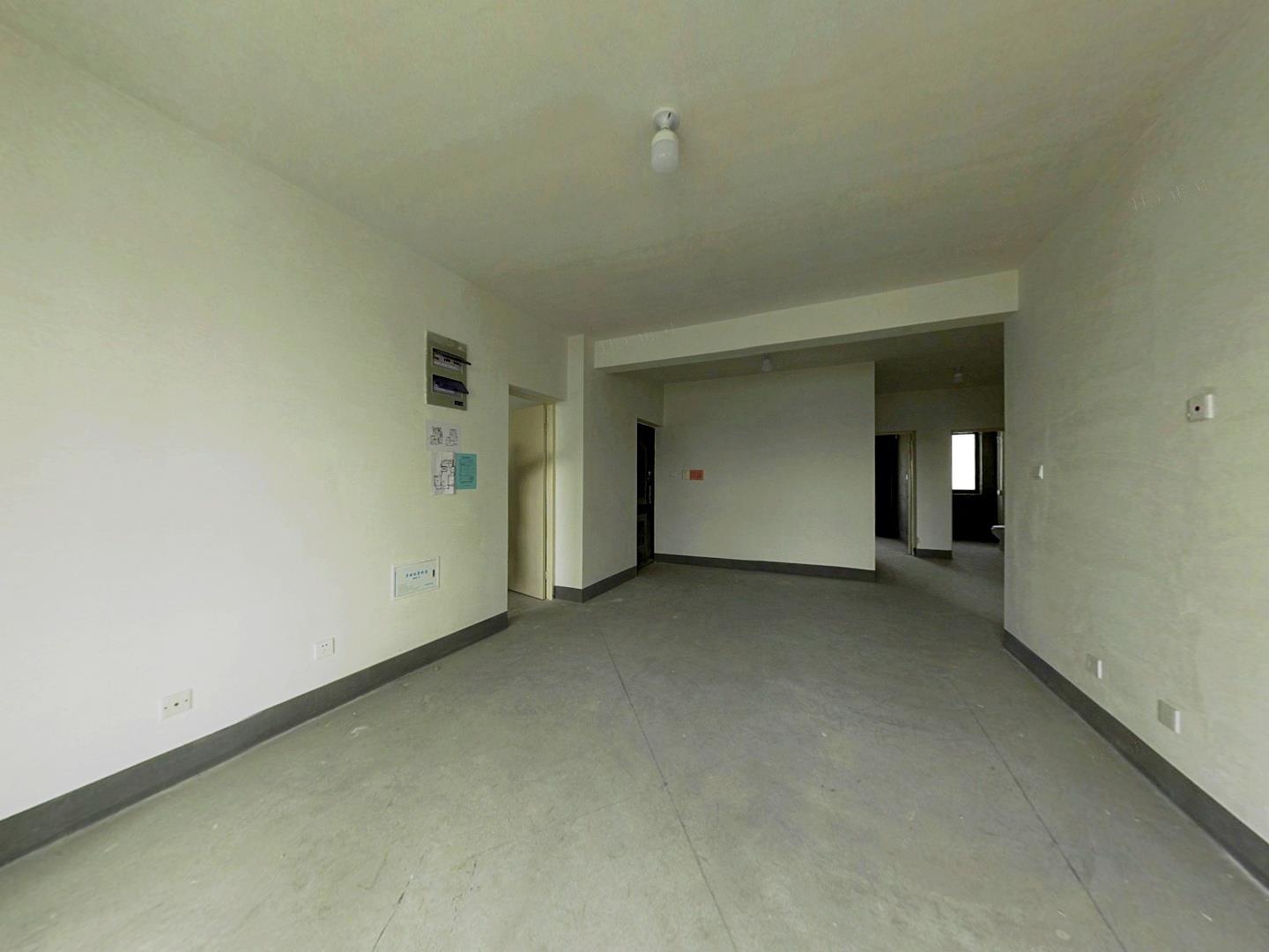 同和嘉苑东区 3室2厅2卫 121.52m&sup2;