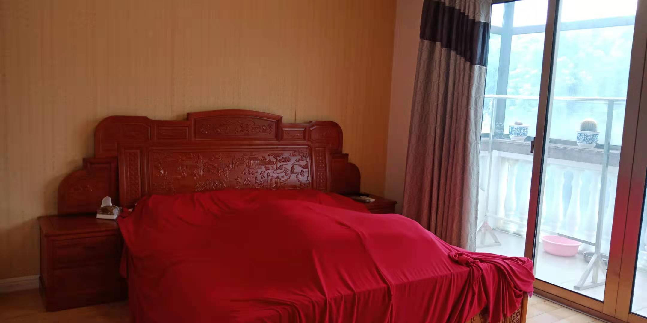 濠滨花园 5室2厅4卫 320m&sup2;