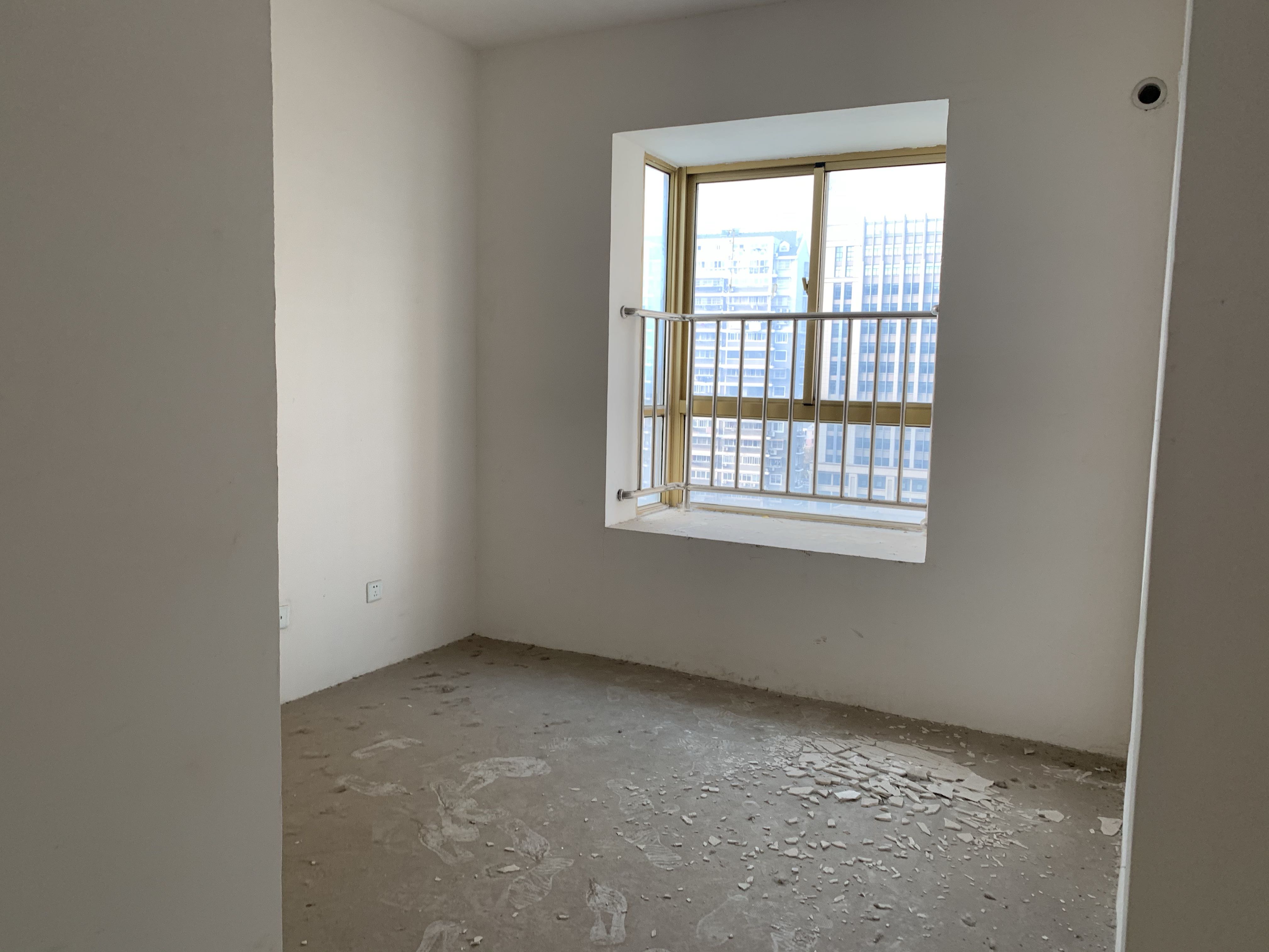 尚海湾 3室2厅1卫 124m&sup2;