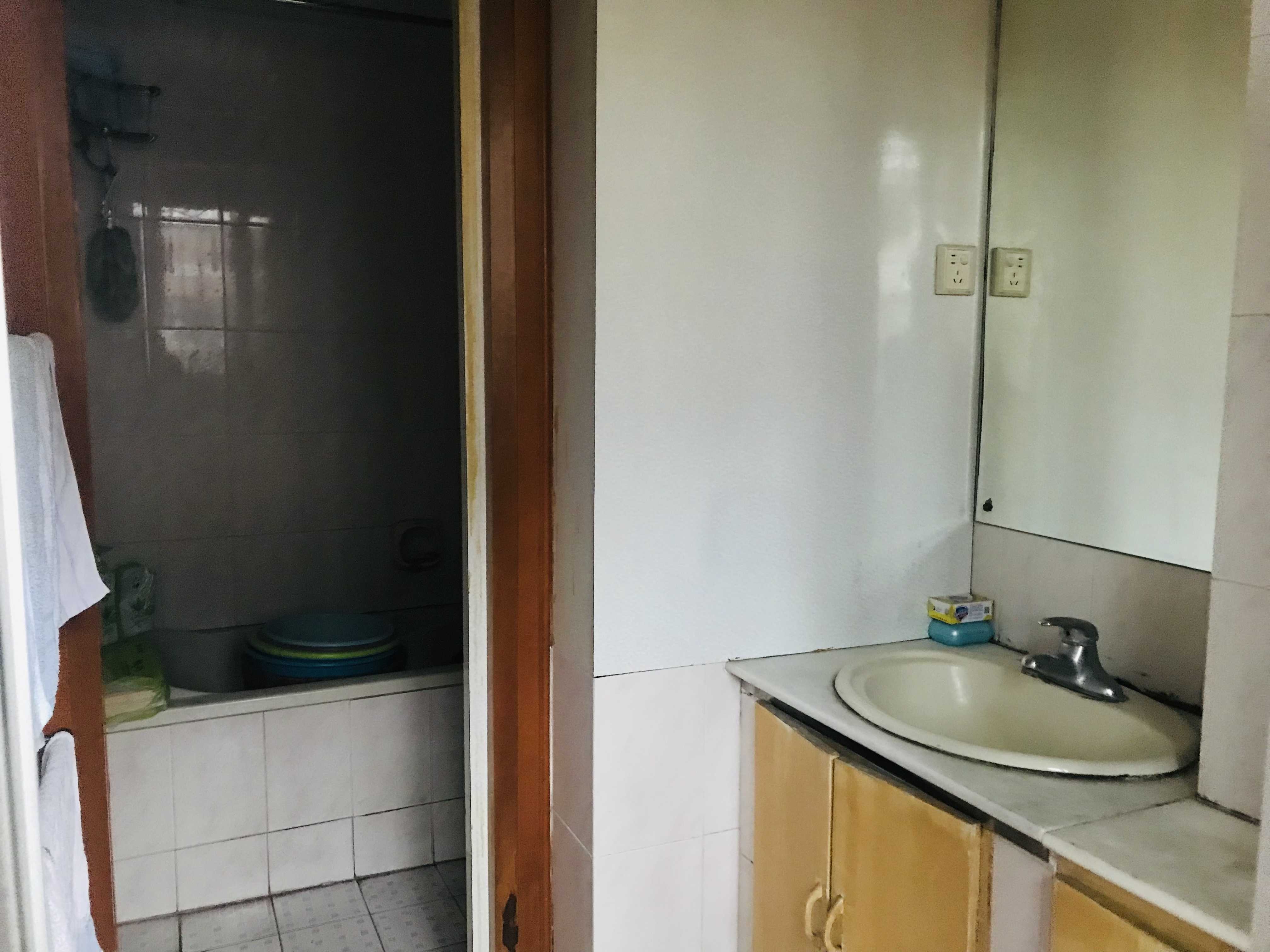 文峰花苑 2室2厅1卫 98.38m&sup2;