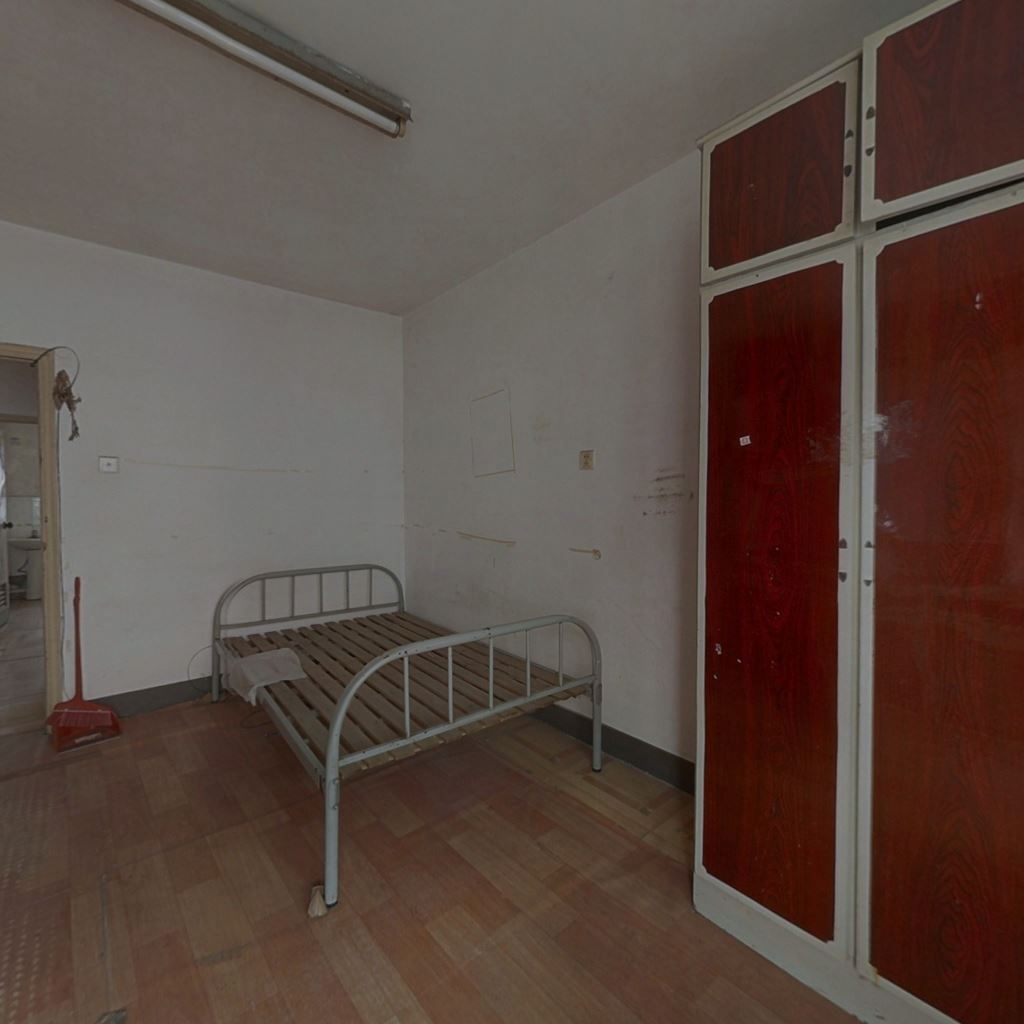 曙光社区 3室1厅1卫 60.60m²