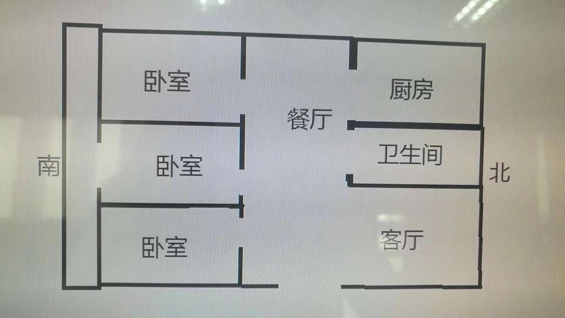 晨苑 3室1厅1卫 105m&sup2;