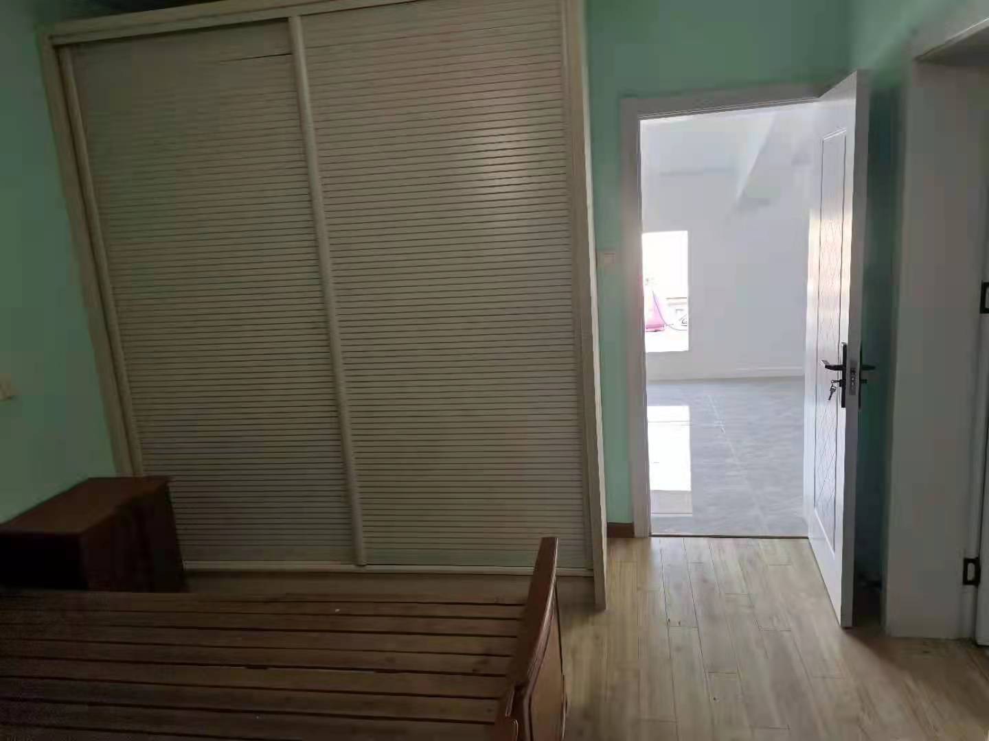 晨苑 3室1厅1卫 105m&sup2;