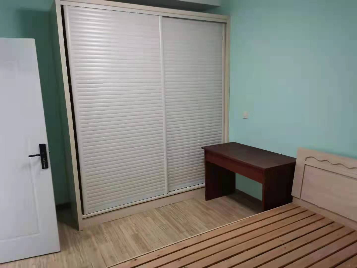 晨苑 3室1厅1卫 105m&sup2;