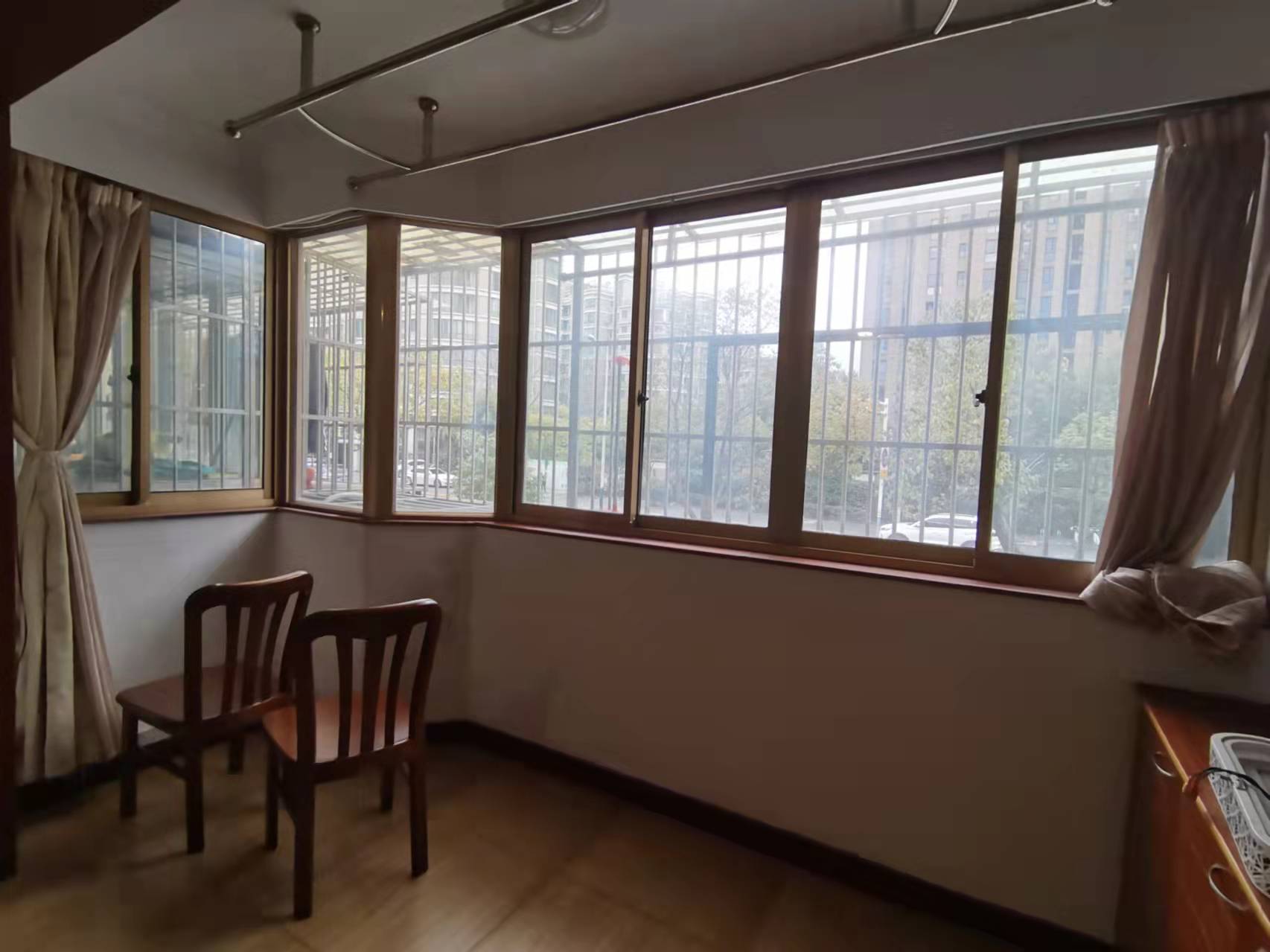 天都花苑 2室1厅1卫 89.46m&sup2;
