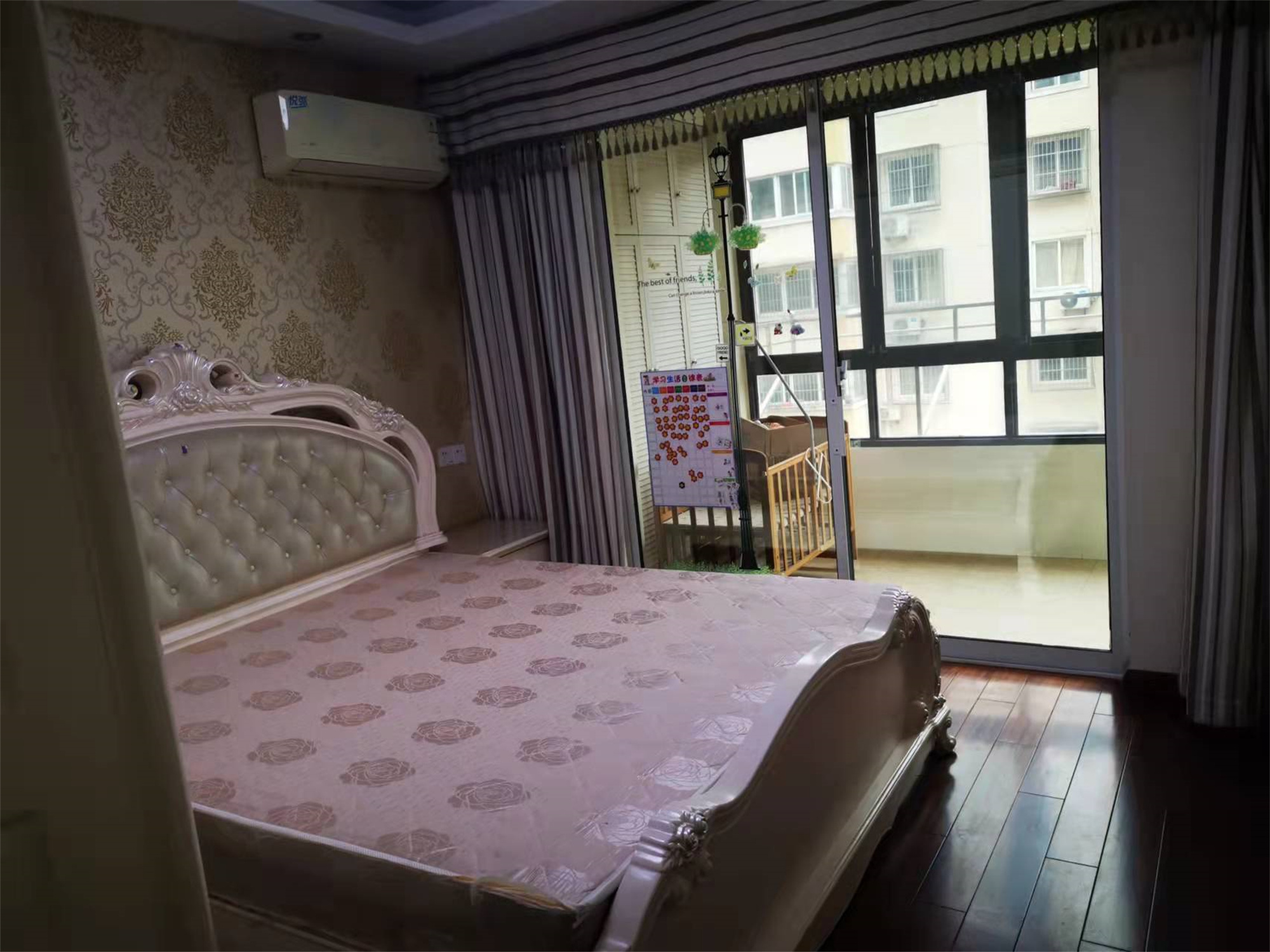 未来锦城 3室2厅2卫 118.00m&sup2;