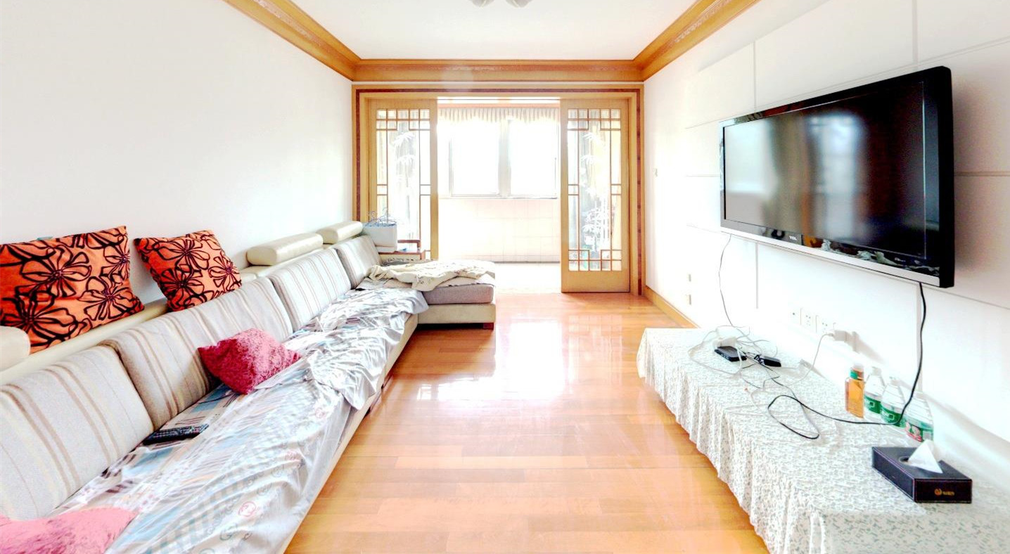 天都花苑 4室2厅1卫 144m&sup2;