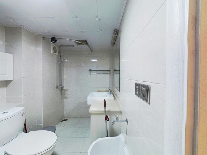 绿洲国际商务公馆C 3室2厅1卫 73.07m²