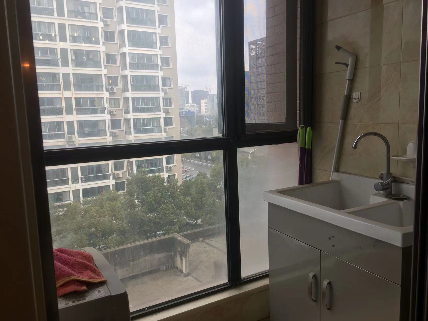 益兴名流府 4室2厅2卫 175.00m&sup2;