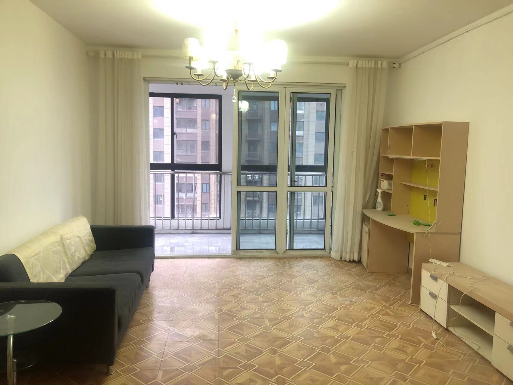 红星嘉苑 3室2厅2卫 139m&sup2;