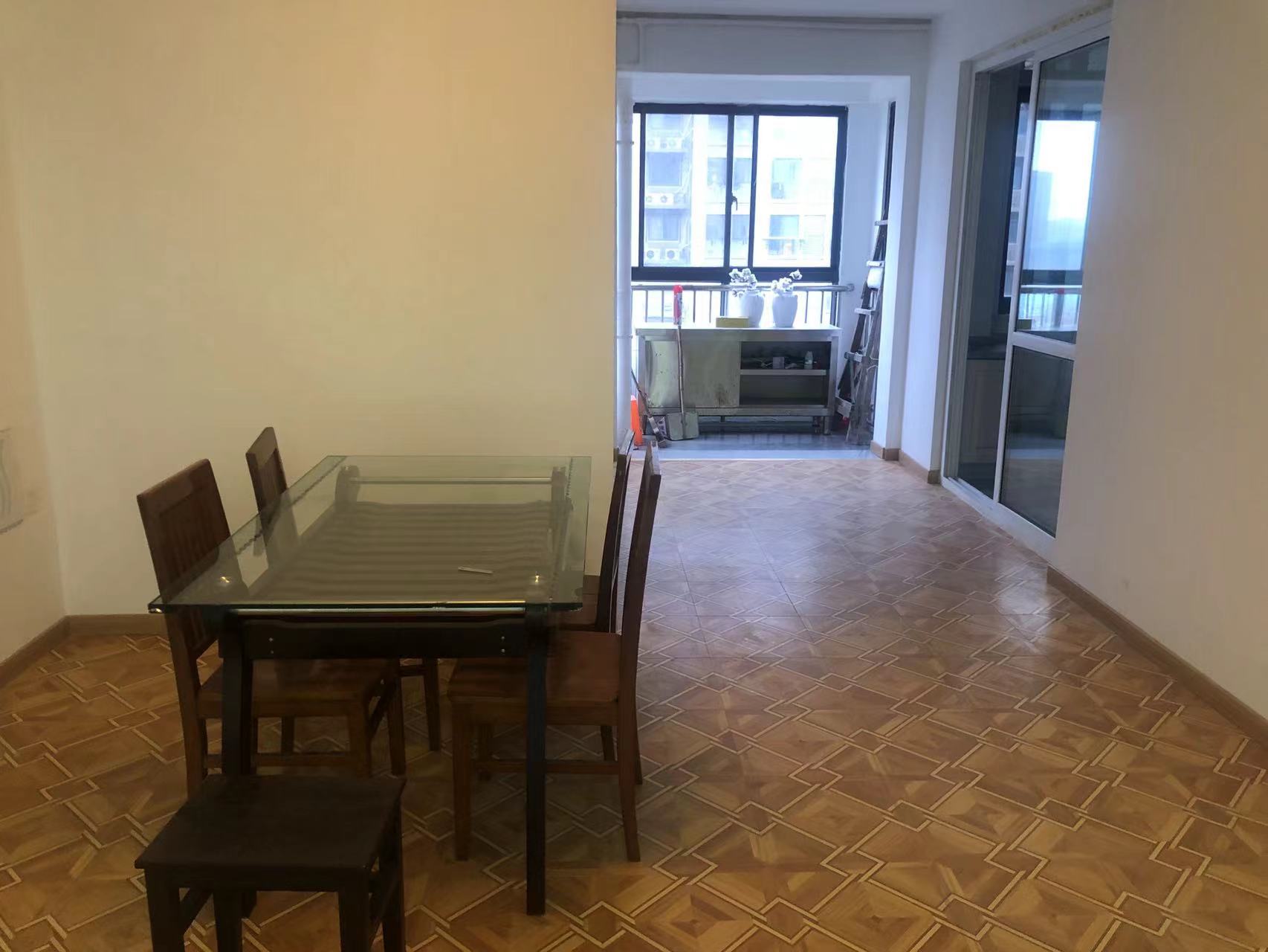红星嘉苑 3室2厅2卫 139m&sup2;