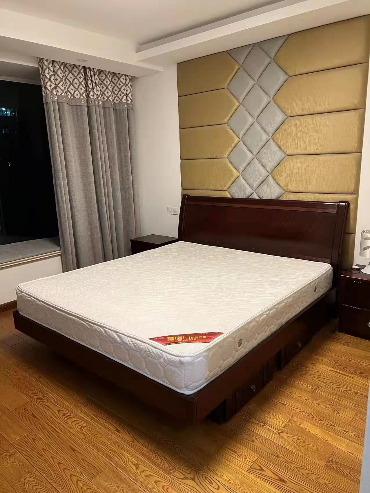 天安花园 3室2厅2卫 143m&sup2;