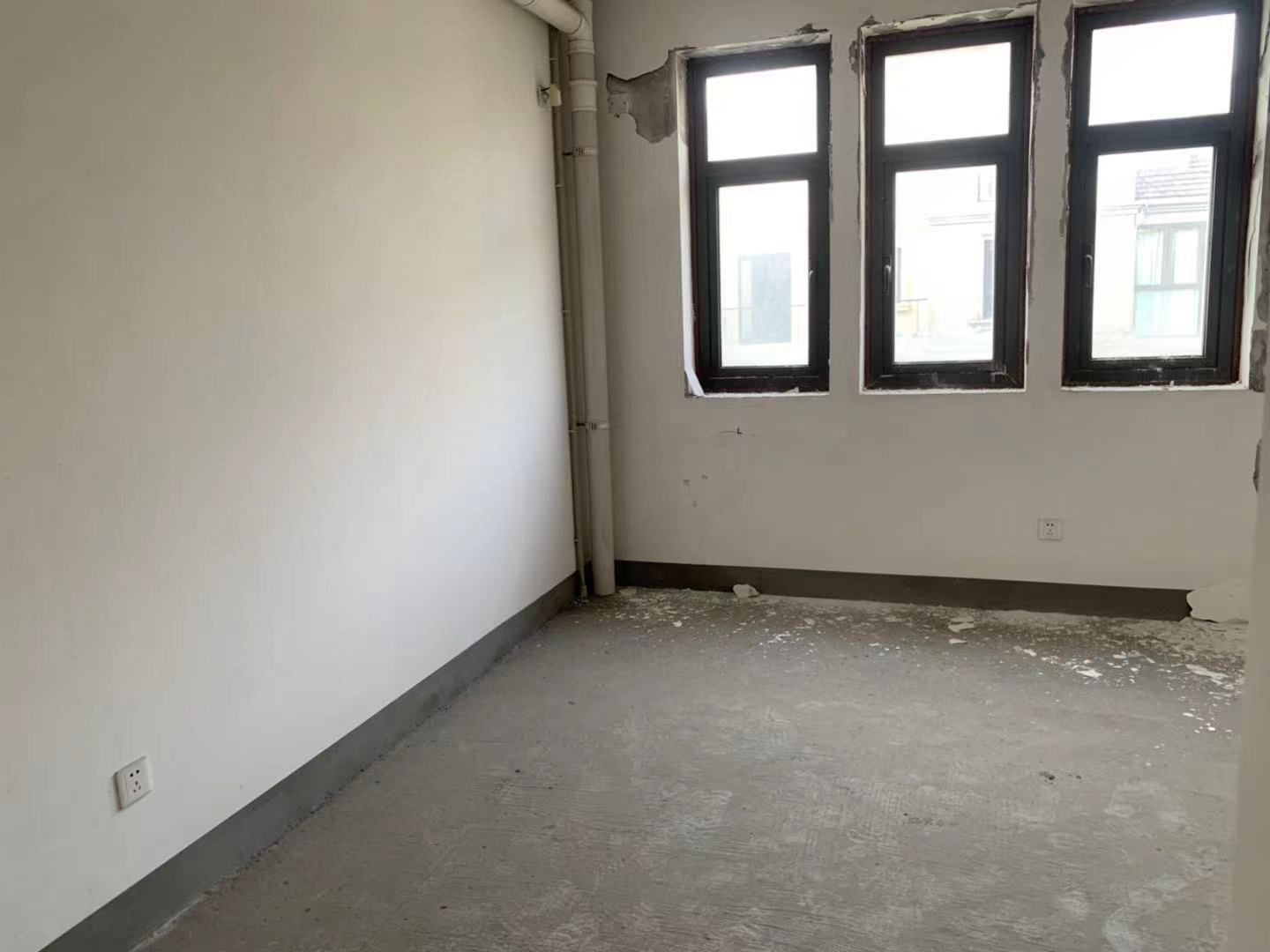 金河名人世家 4室2厅2卫 228m&sup2;