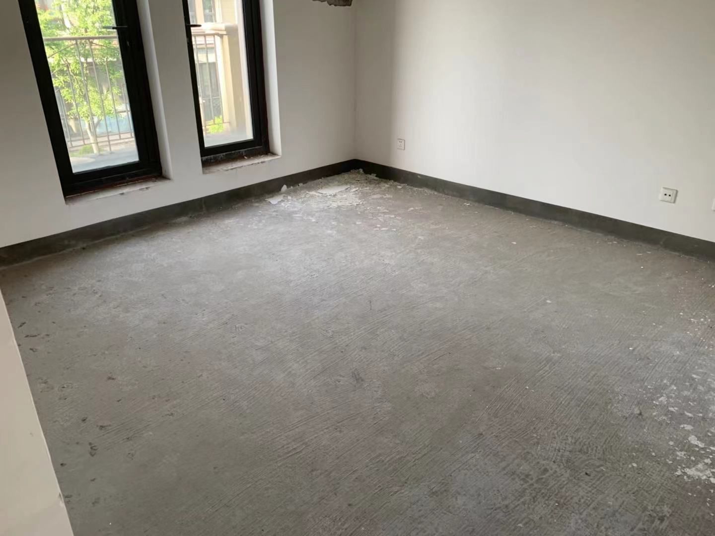 金河名人世家 4室2厅2卫 228m&sup2;