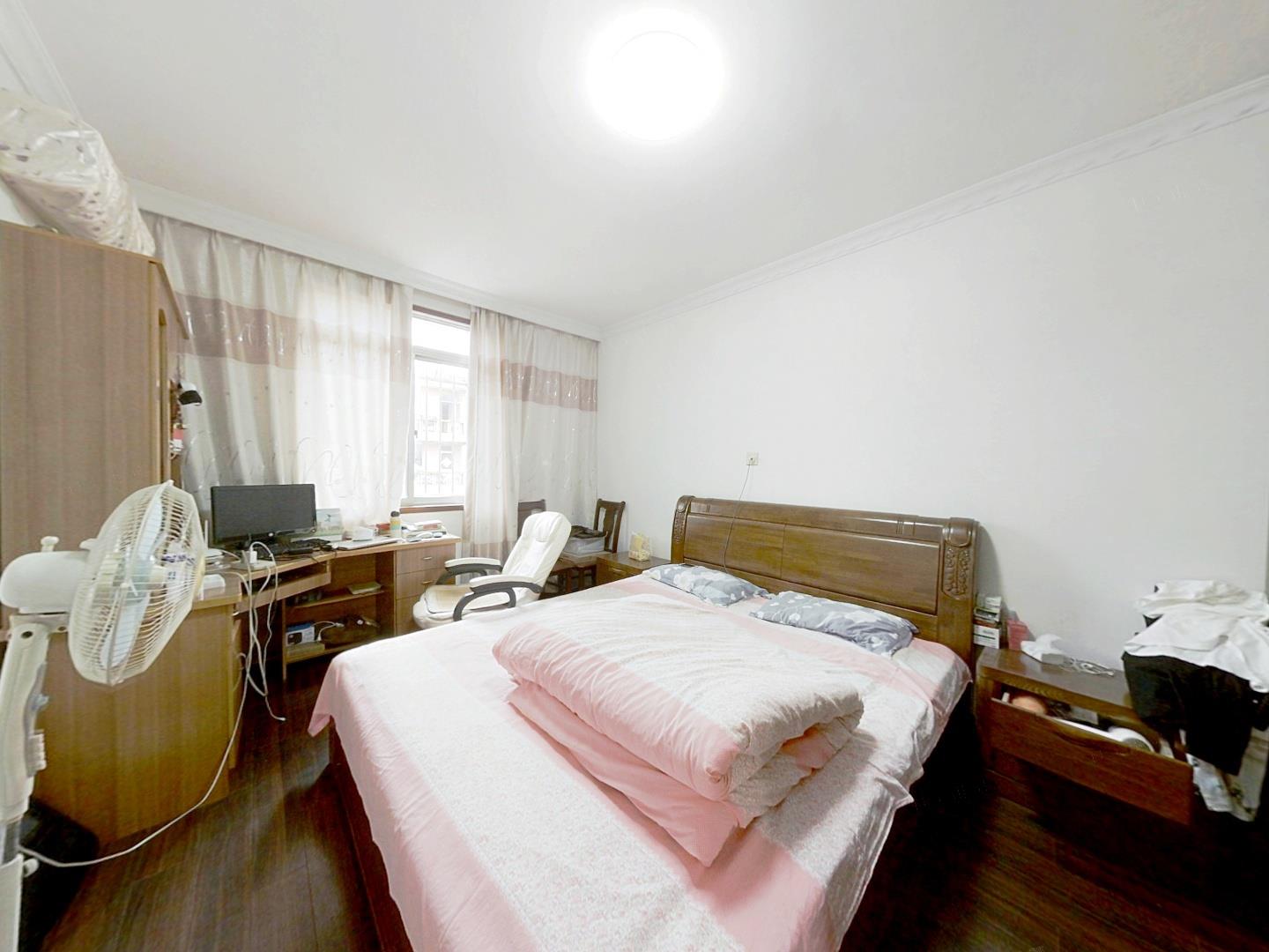 易家桥新村 2室1厅1卫 63m&sup2;
