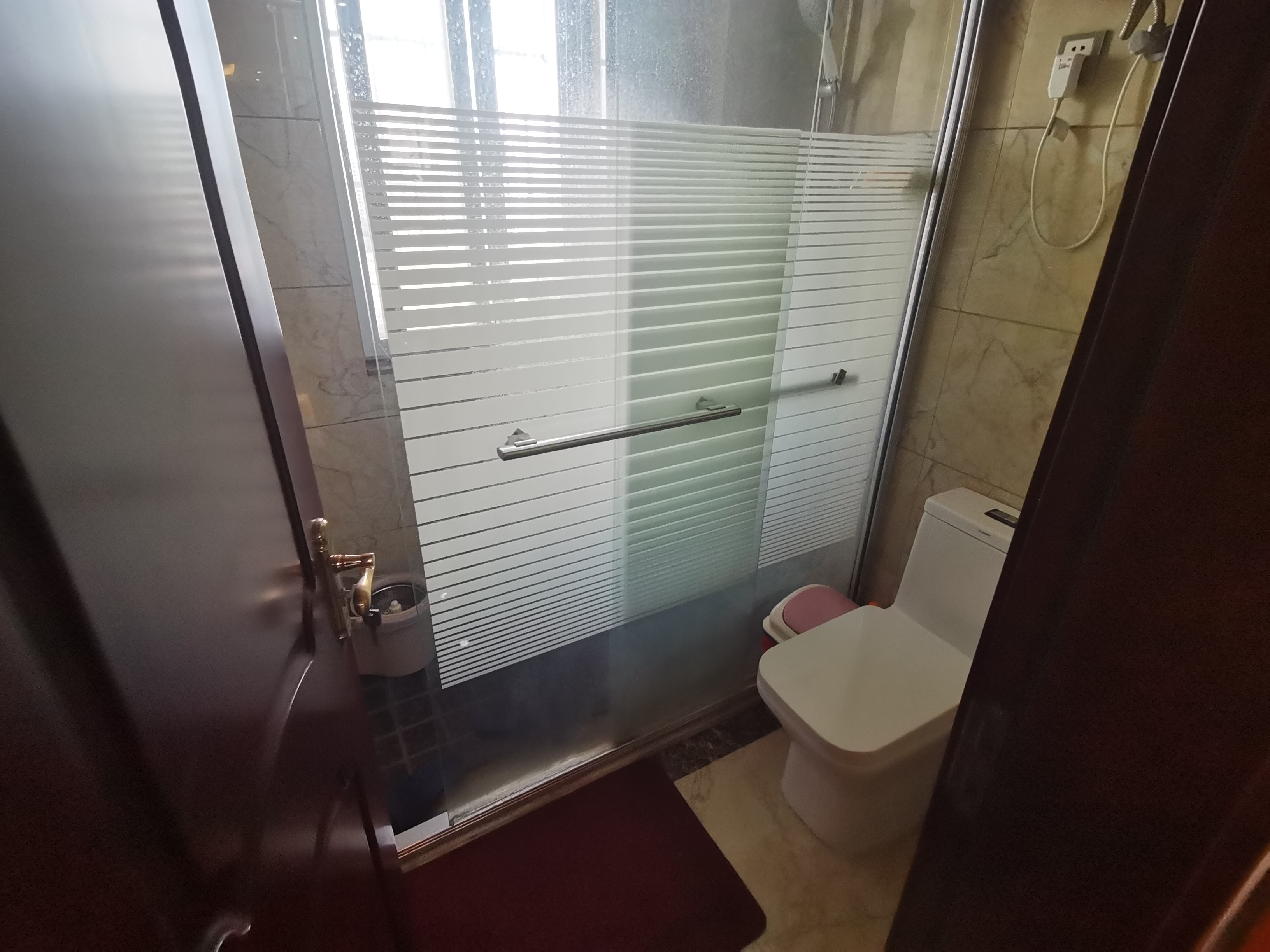 江海佳苑 3室2厅2卫 144m&sup2;