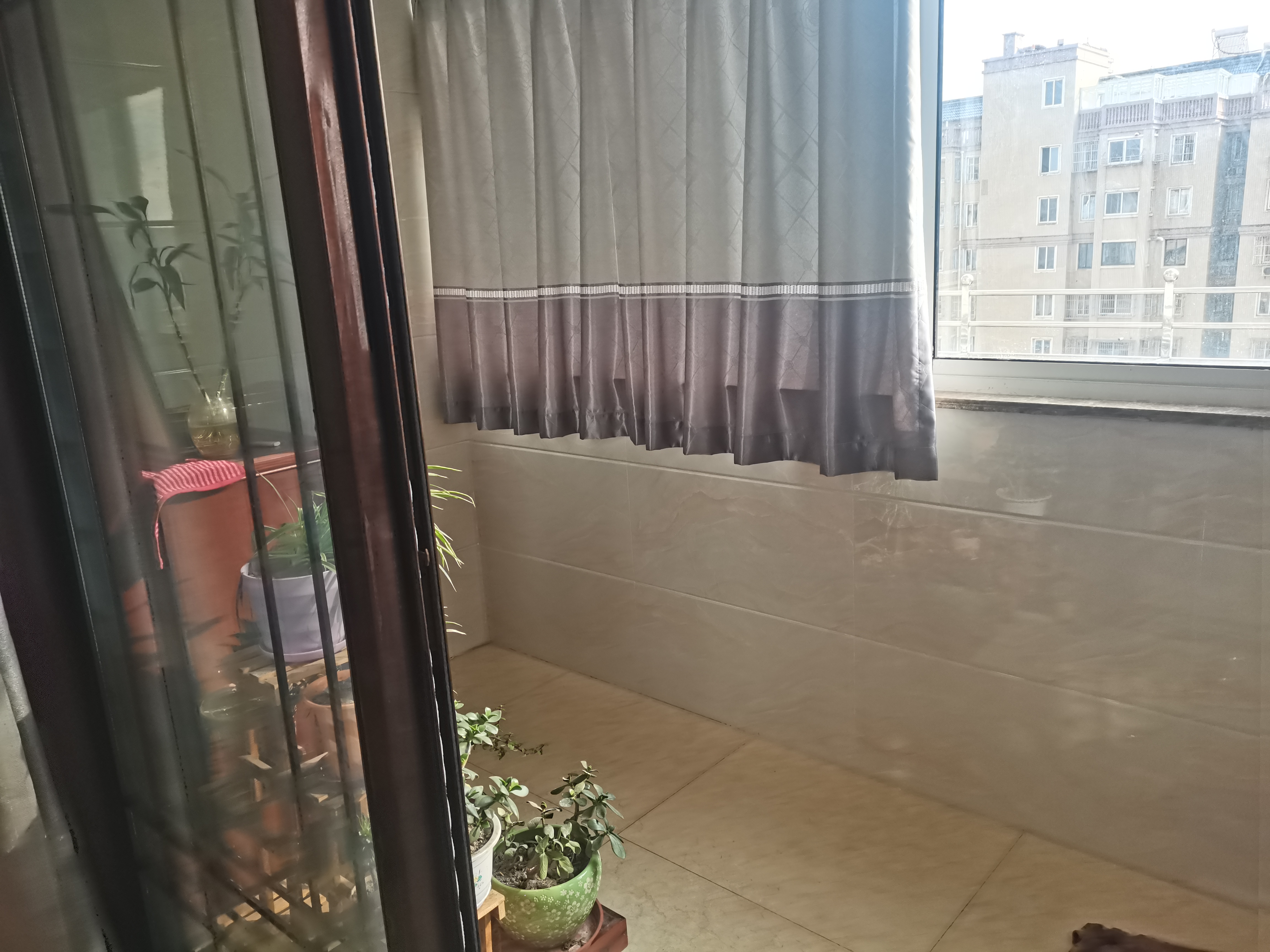 江海佳苑 3室2厅2卫 144m&sup2;