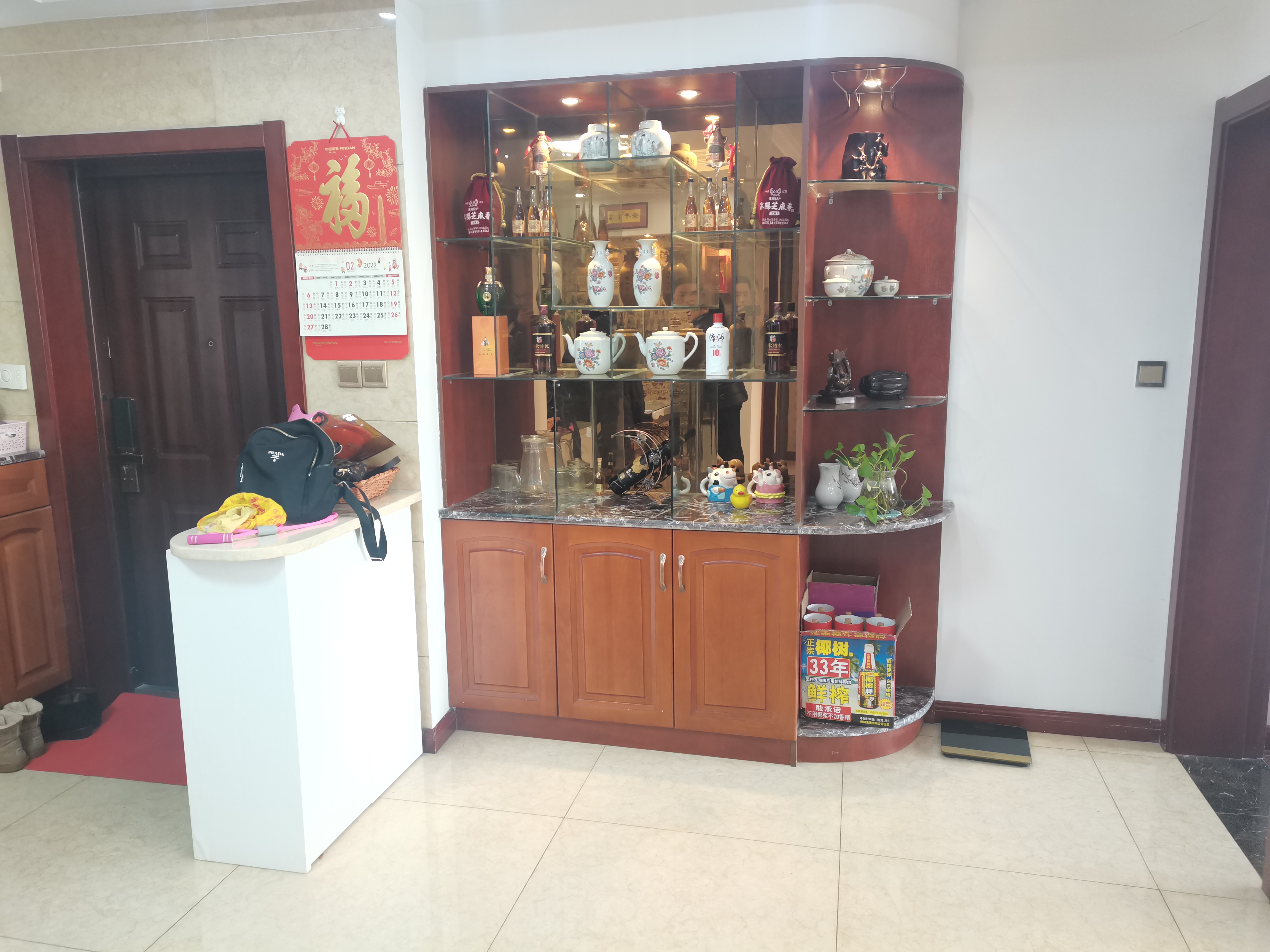 江海佳苑 3室2厅2卫 144m&sup2;