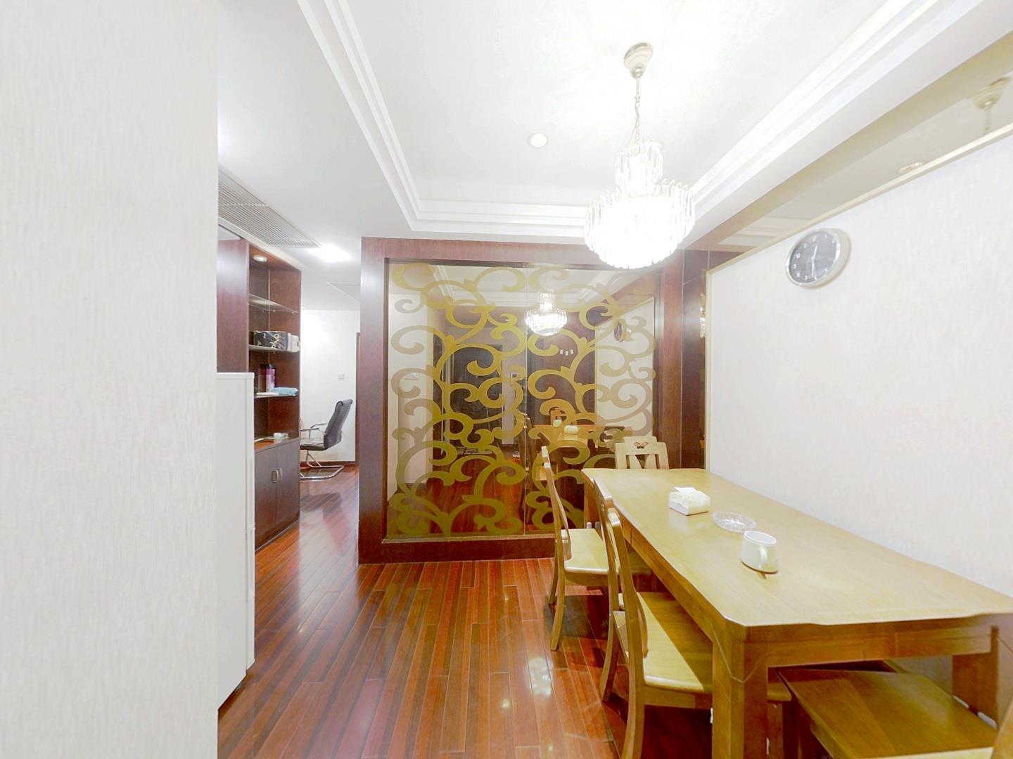 王府大厦 2室1厅1卫 69.00m²
