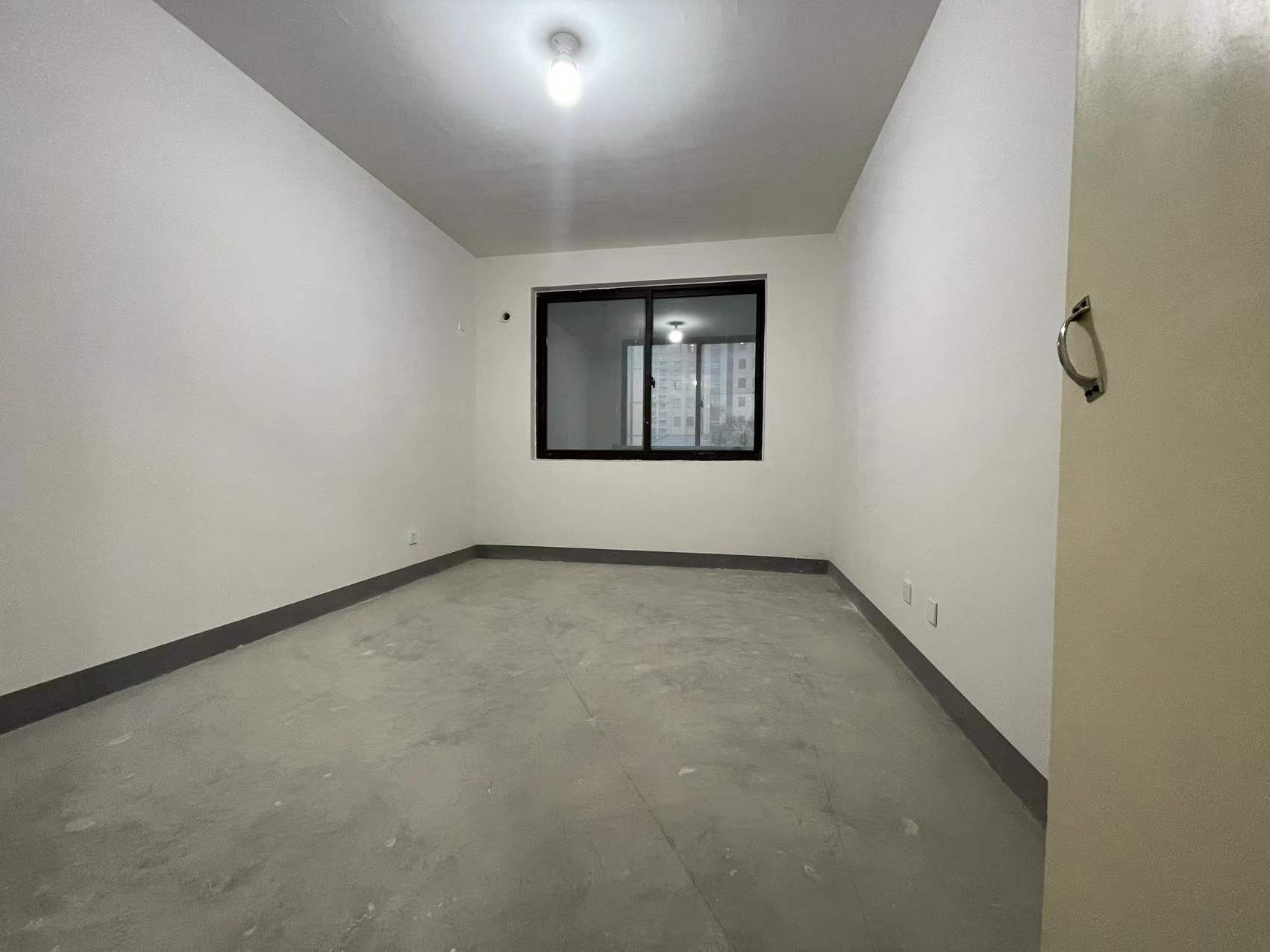 世伦佳苑 3室2厅2卫 140m&sup2;