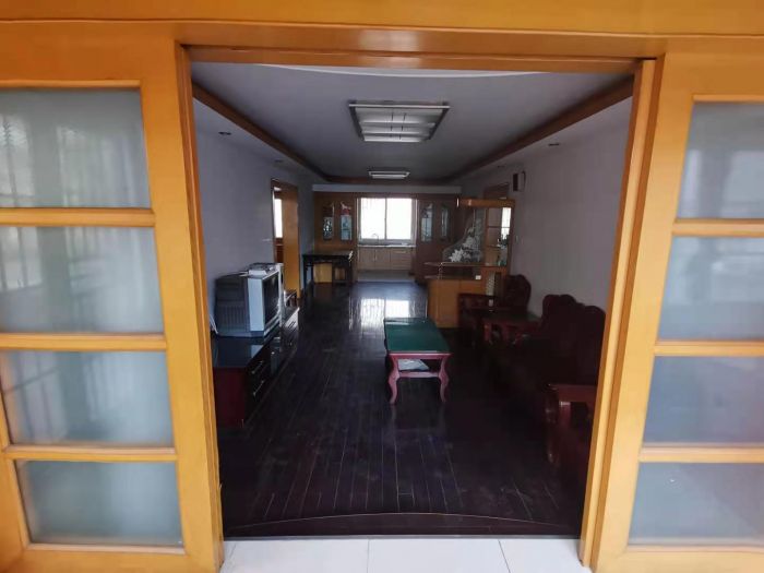 北郭东村南区 3室2厅2卫 127m&sup2;
