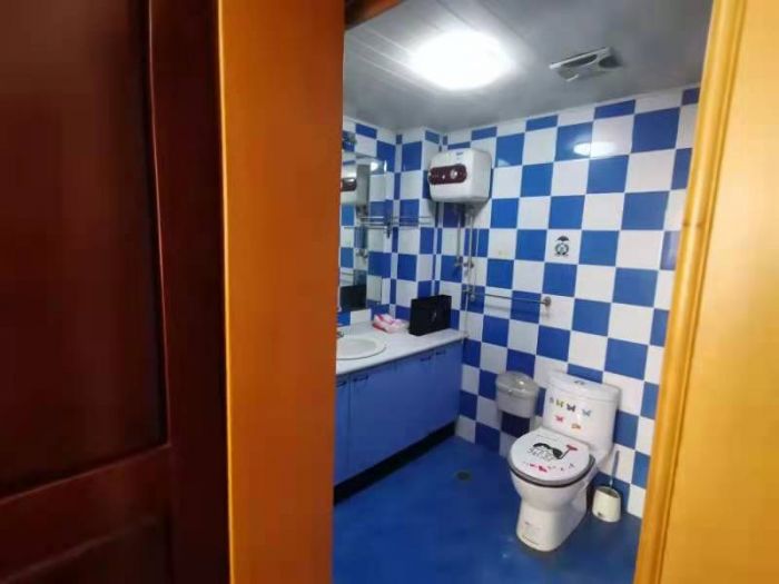 北郭东村南区 3室2厅2卫 127m&sup2;