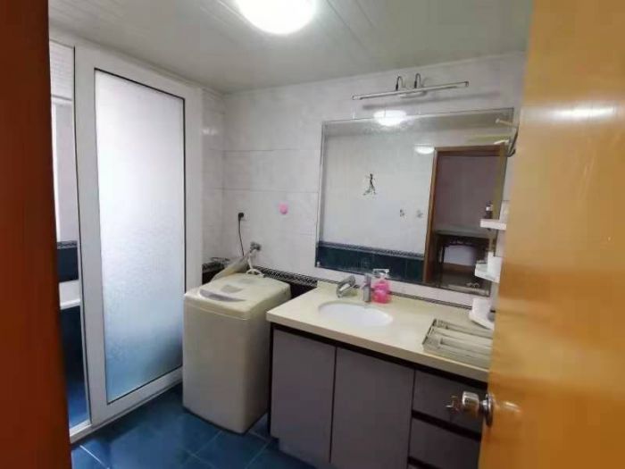 北郭东村南区 3室2厅2卫 127m&sup2;