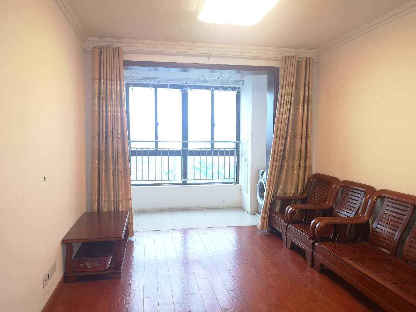 山景水岸 2室2厅1卫 102m&sup2;