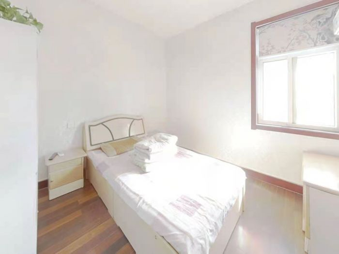 易家桥新村 3室1厅1卫 75m&sup2;