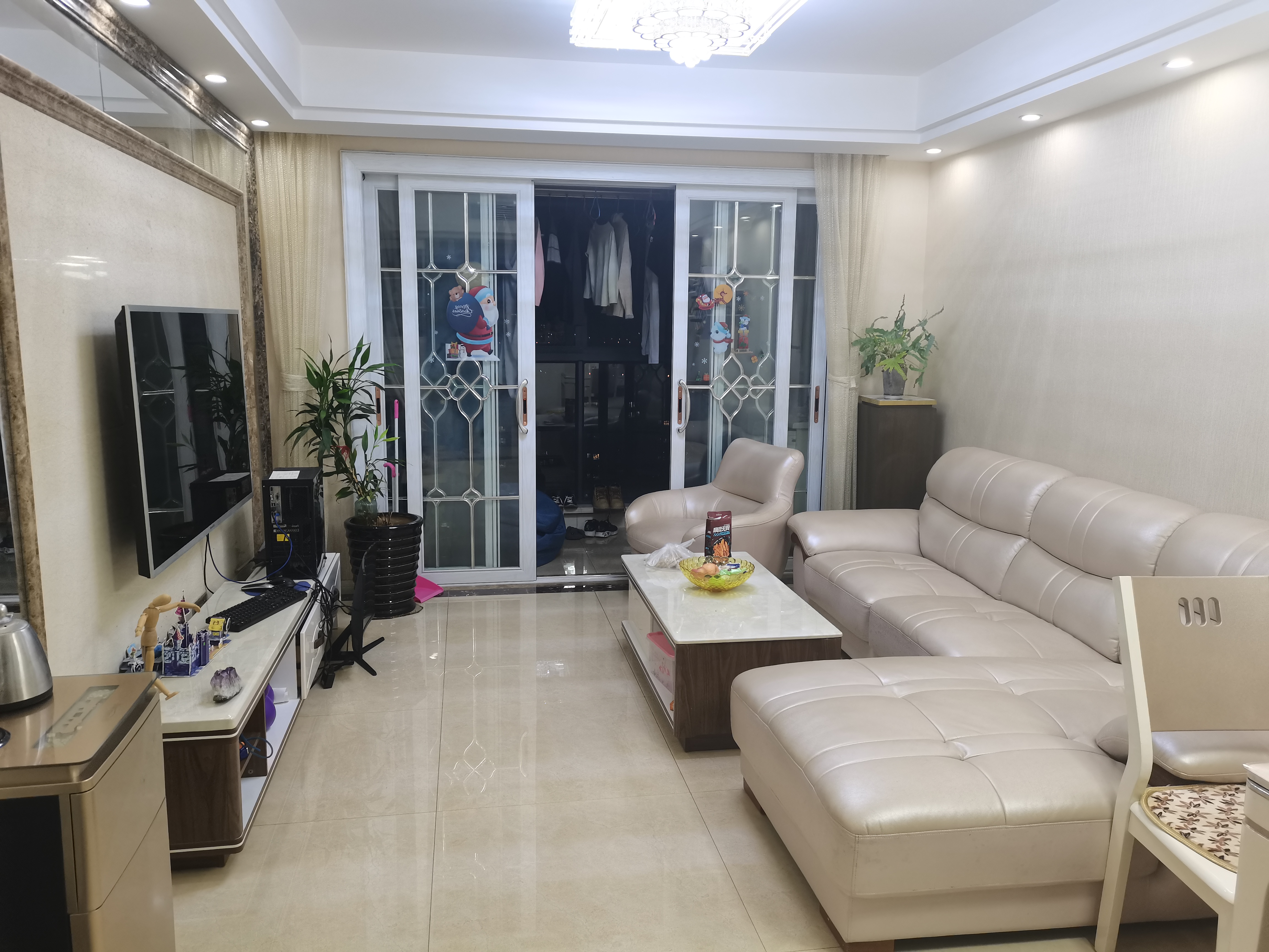 万达华府 3室2厅2卫 108m²