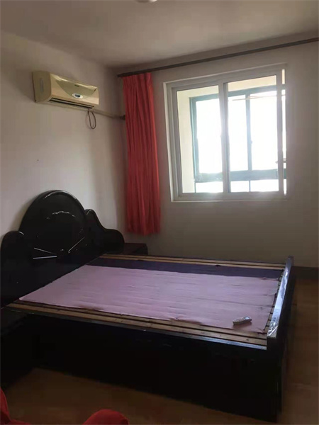 春天花园 3室2厅1卫 127m&sup2;