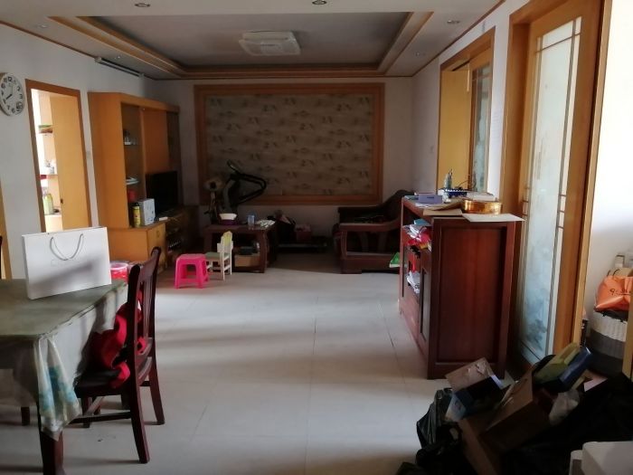 莲花苑 3室1厅1卫 107m&sup2;