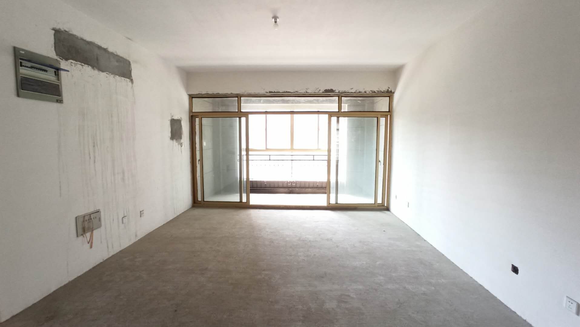 恒盛豪庭 4室2厅2卫 170m²