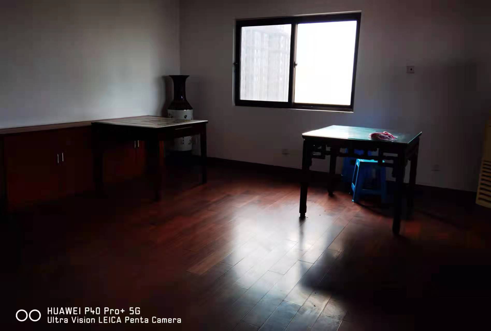 临江家园 3室2厅1卫 140m²