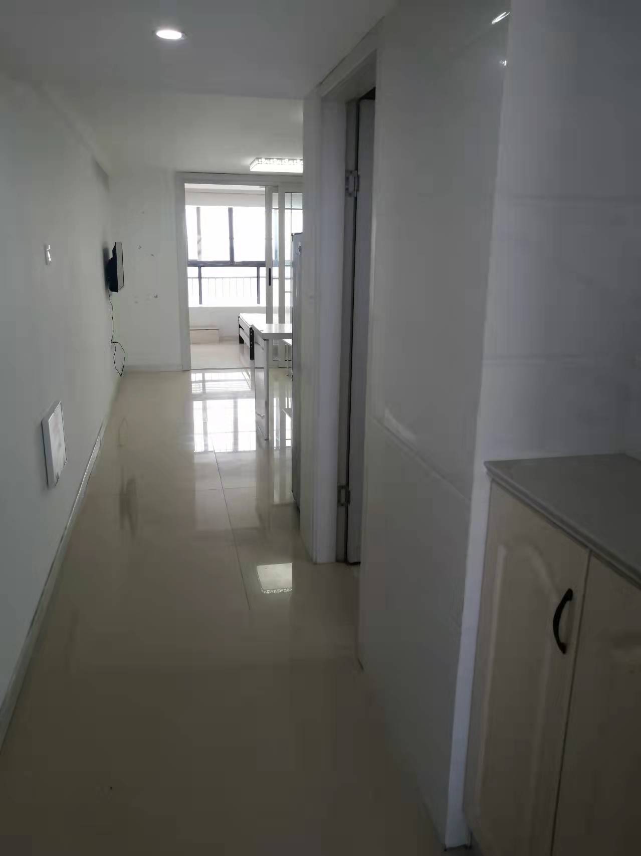 百花大厦 1室1厅1卫 60m&sup2;
