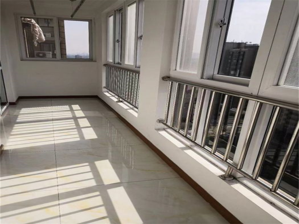三里墩花苑三期 2室1厅1卫 100m&sup2;