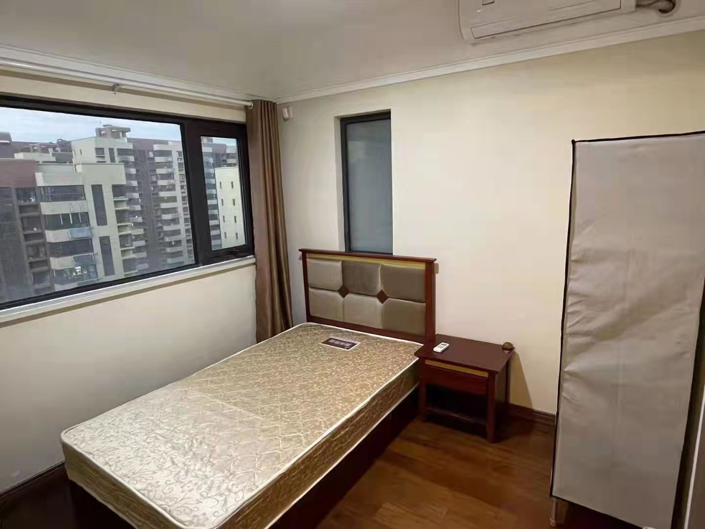 万科公园里一期 3室2厅2卫 120m&sup2;