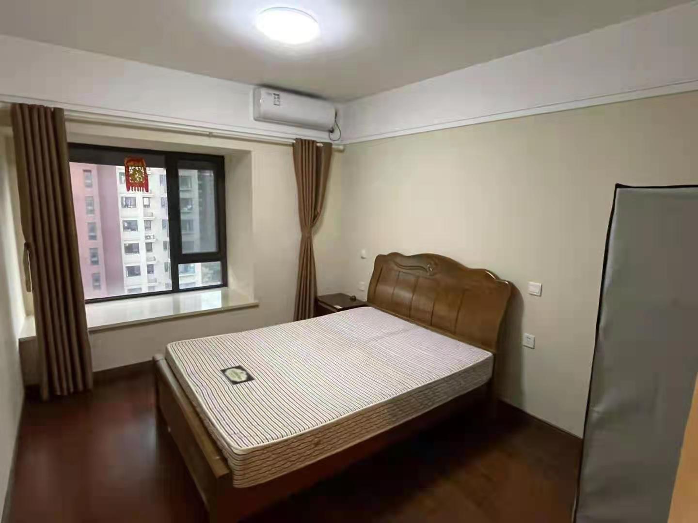 万科公园里一期 3室2厅2卫 120m&sup2;